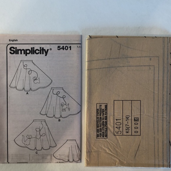 Simplicity 5401 uncut child’s and girls’ Poodle Skirts (7-14) - Picture 5 of 11